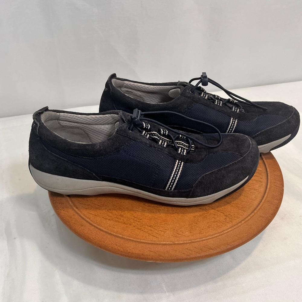 Dansko Helen Suede Sneakers Navy White Comfort Cushioned Sz 10-10.5 4503757575